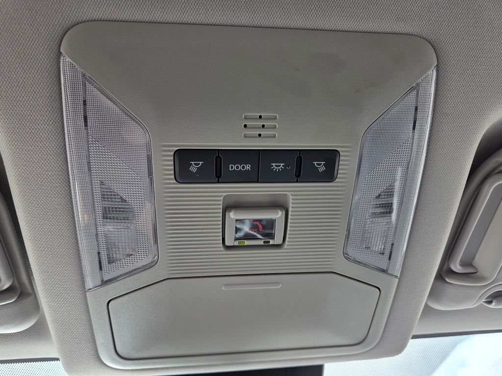 Used 2024 White Toyota Adventure image 19