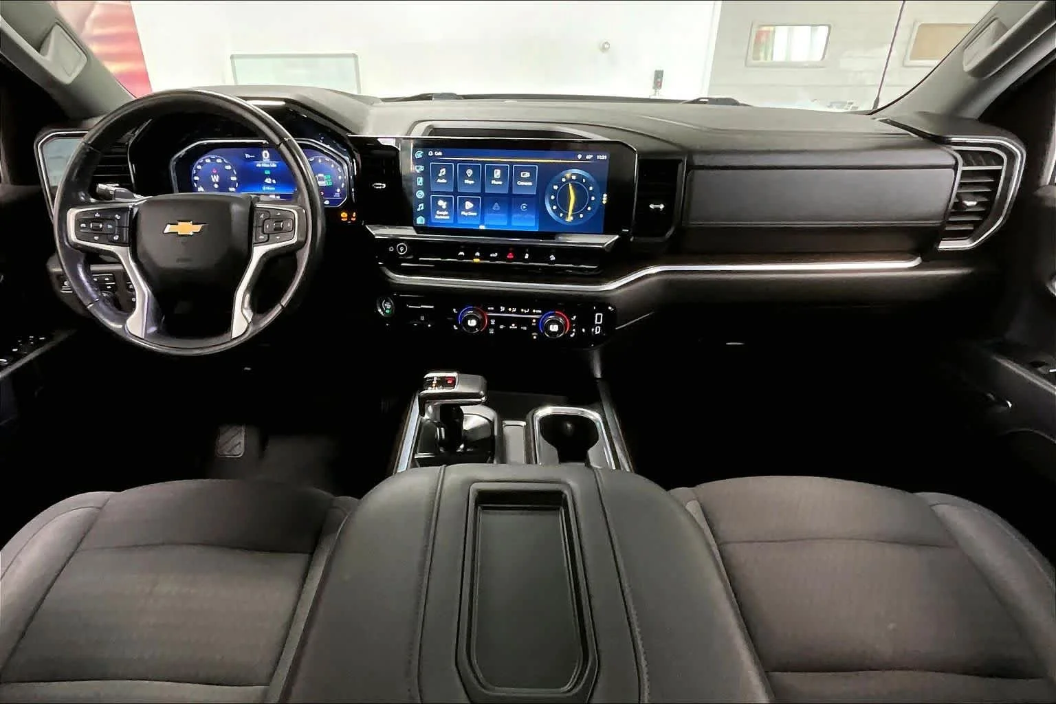 Used 2022 Black Chevrolet LT image 8