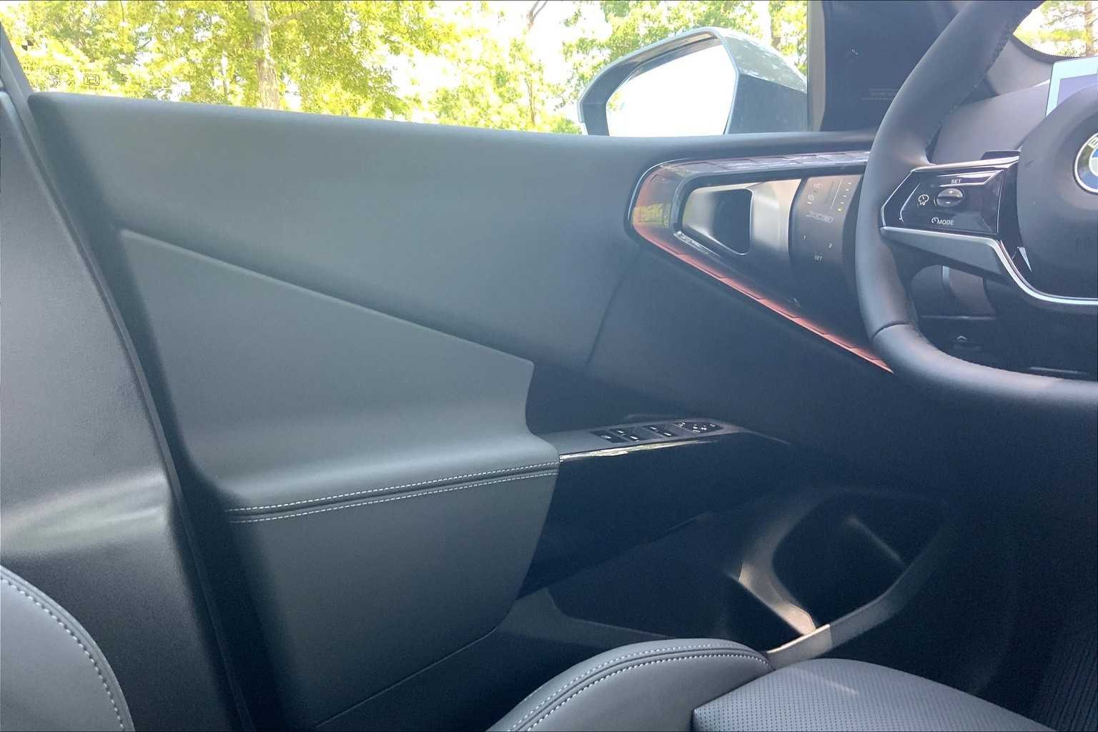 Used 2026 Skyscraper Grey Metallic BMW 30 xDrive image 10