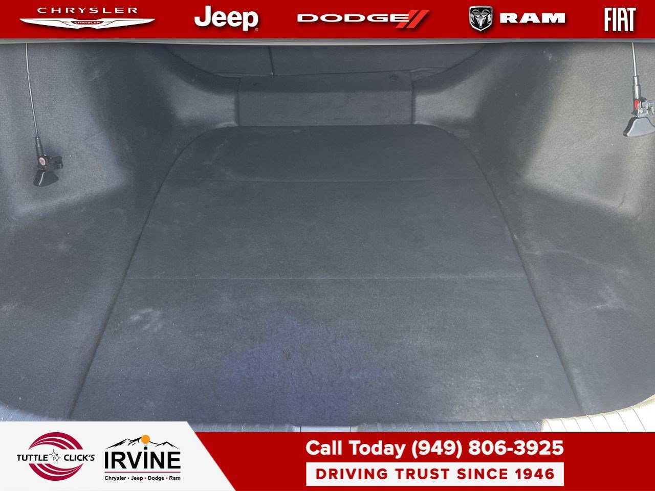 Used 2025  Honda SE image 40