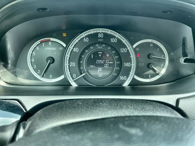 Used 2016 Silver Honda LX image 12