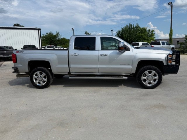 Used 2018 Silver Ice Metallic Chevrolet LTZ image 6