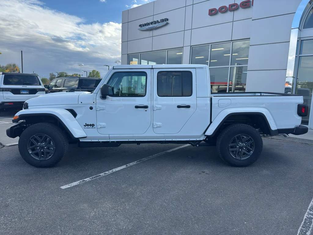 New 2026 Bright White Clear-Coat Exterior Paint Jeep Sport S image 2