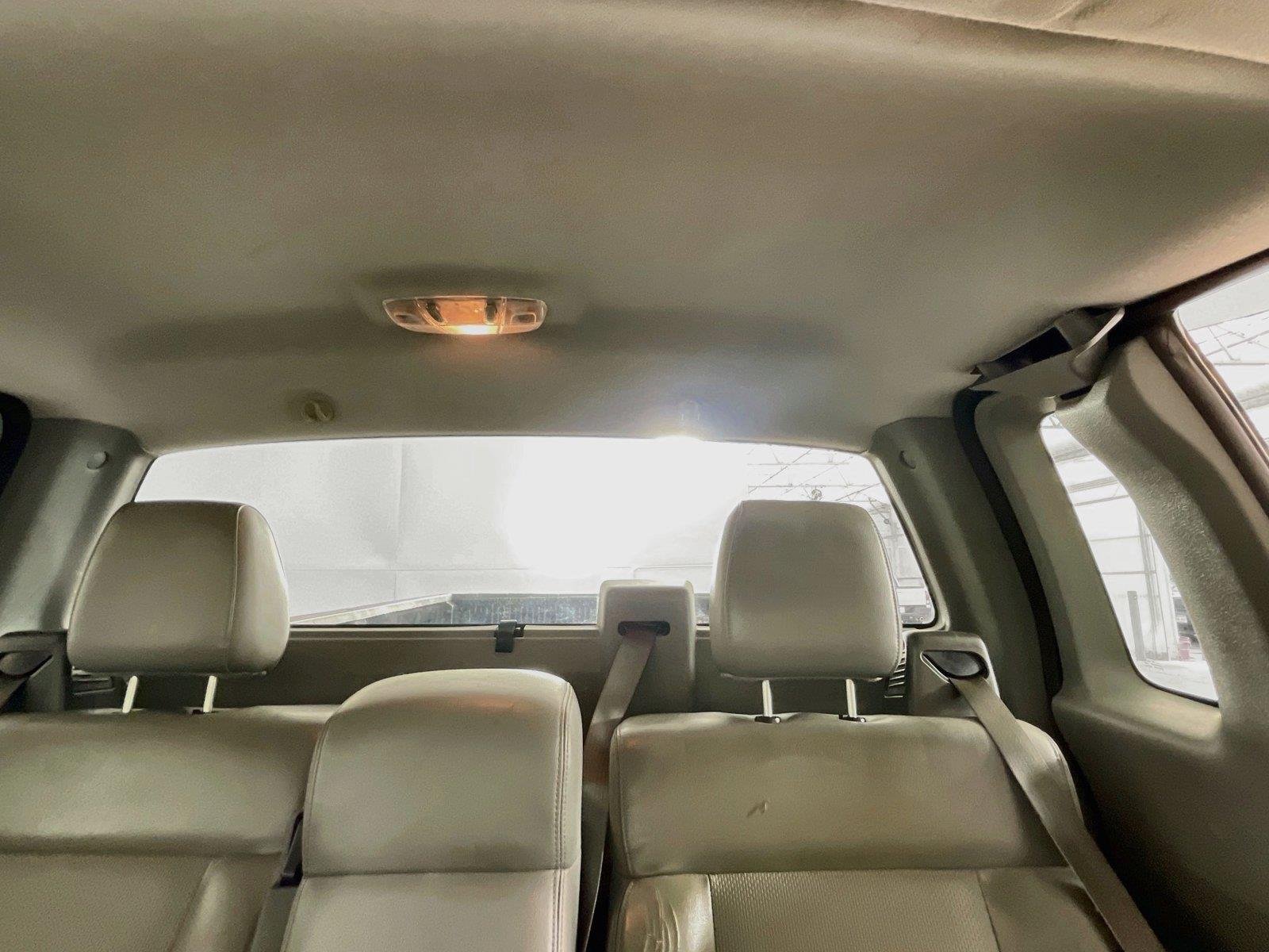 Used 2007 Dark Blue Pearl Metallic Ford XL image 9