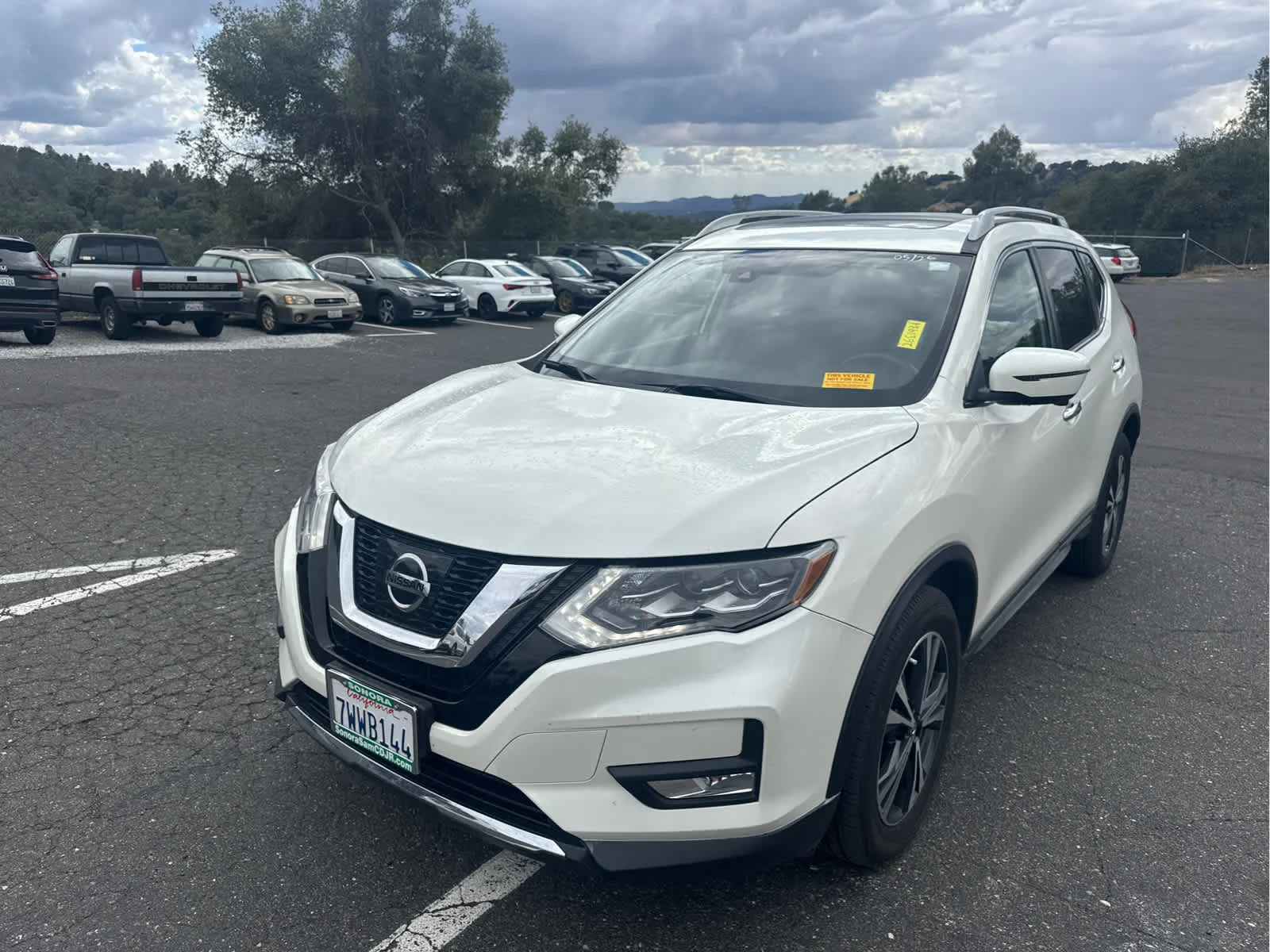 2017 Nissan Rogue SL AWD's photo