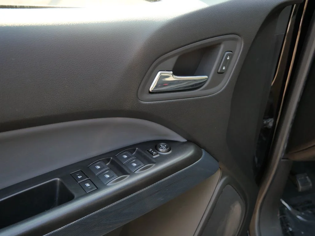 Certified Used 2022 Black Chevrolet Z71 image 16