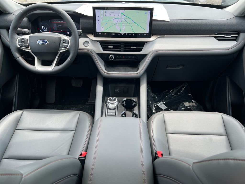 New 2026 Vapor Blue Metallic Ford Active image 26