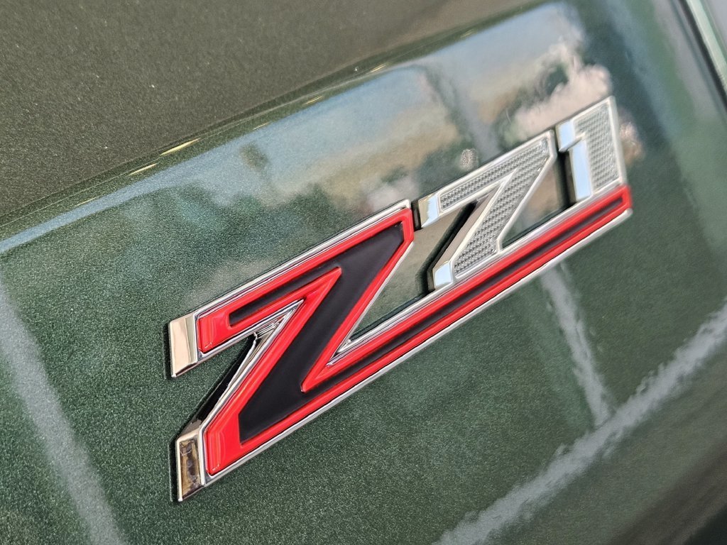 2027 Chevrolet Traverse Z71 - Photo 6