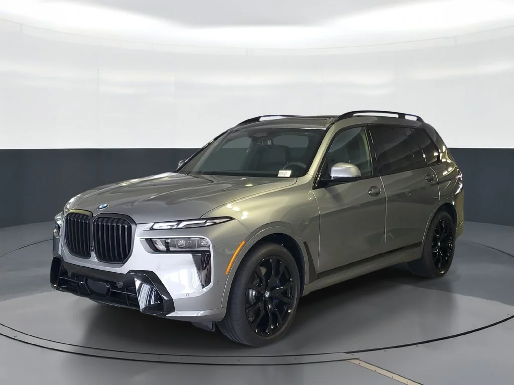 2027 BMW X7