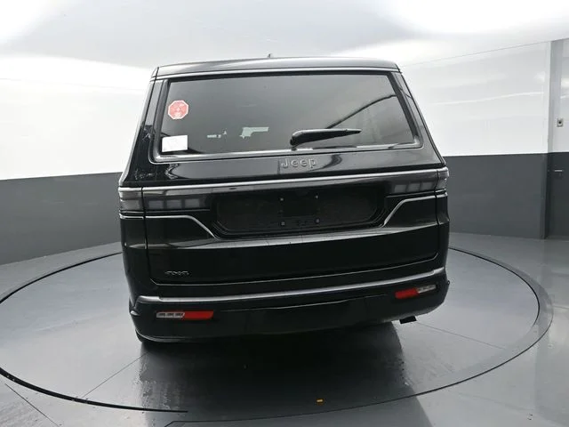 New 2026 High Gloss Black Exterior Paint Jeep Limited Reserve image 4