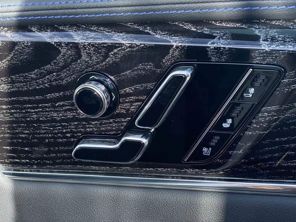 2026 Cadillac Escalade IQL Sport - Photo 47