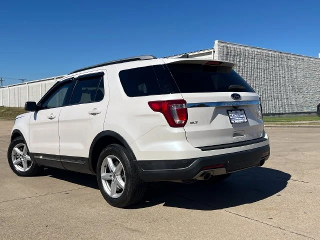 Used 2018 White Ford XLT image 3