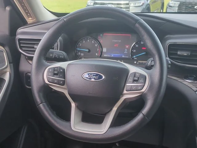 Used 2023 Black Ford Limited image 31