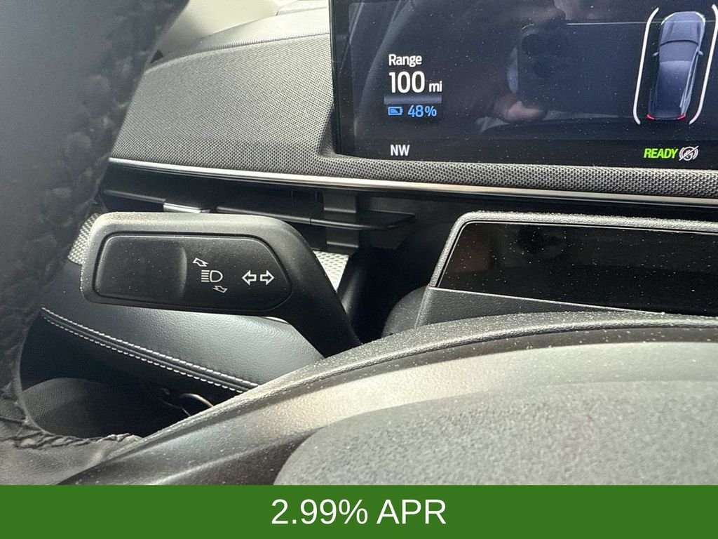 Used 2023 Black Ford Select image 31