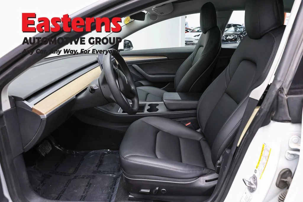Used 2021 White Tesla Standard Range Plus image 13
