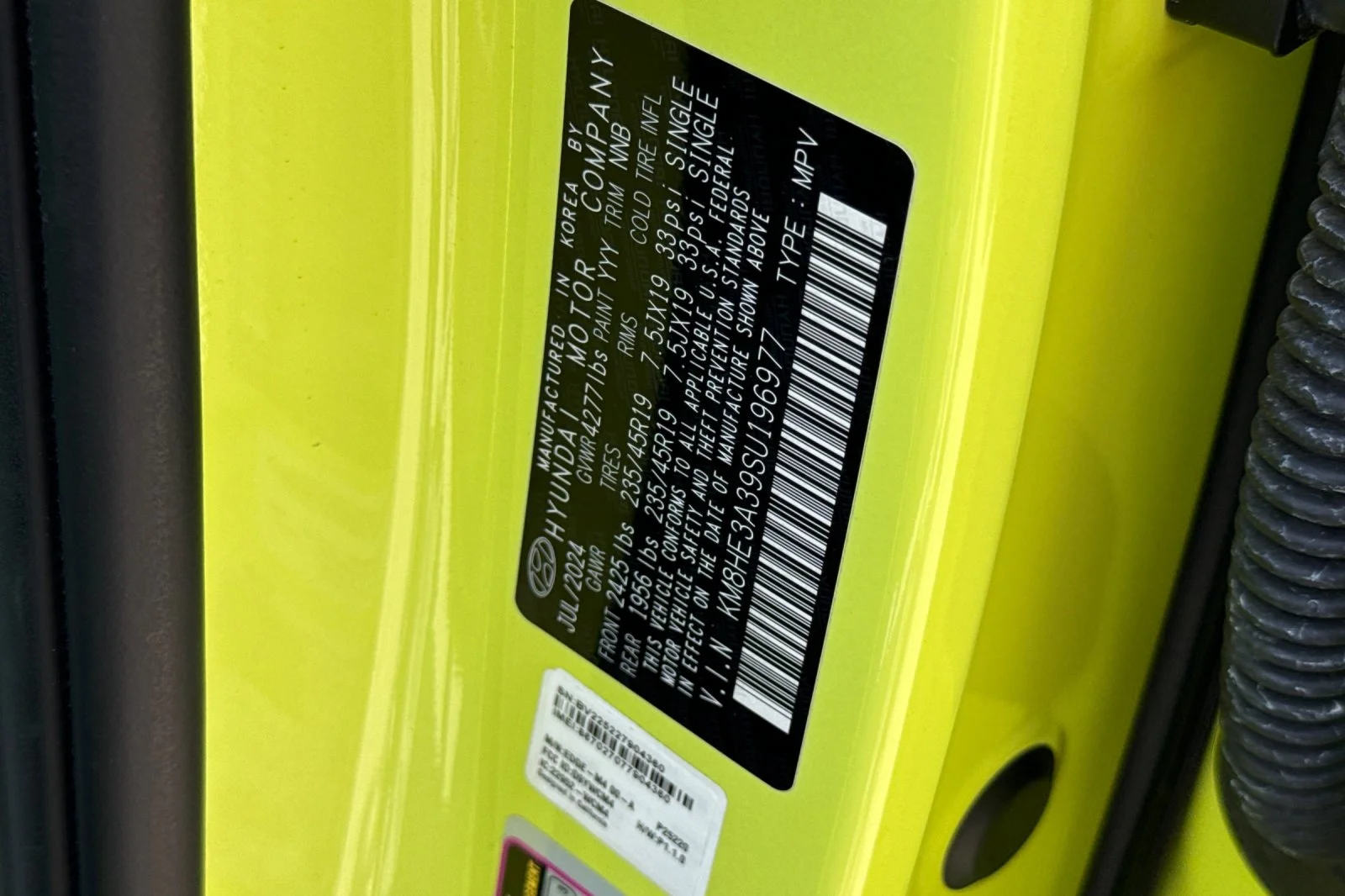 Used 2025 Neoteric Yellow Hyundai Limited image 29