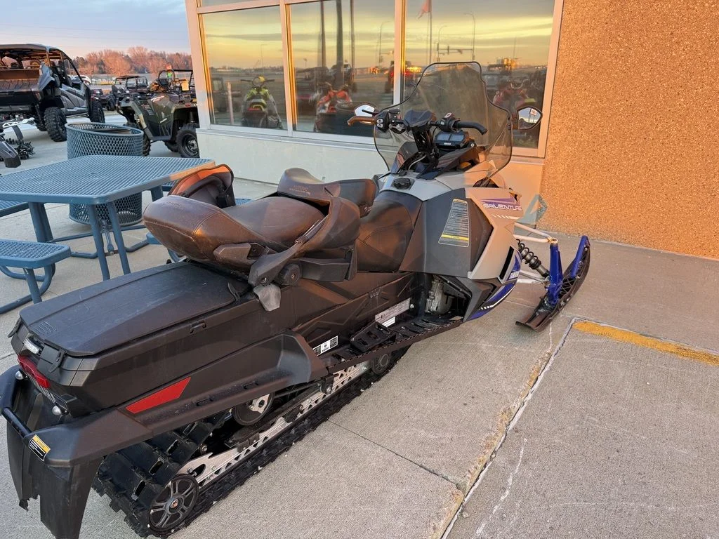 Used 2018 GRAY Yamaha DX image 3