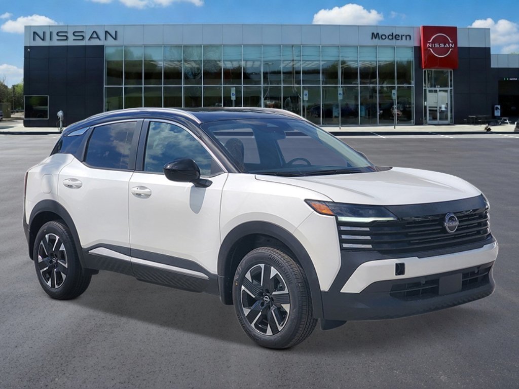 New 2026 Aspen White Tricoat/Super Black Nissan SV image 7