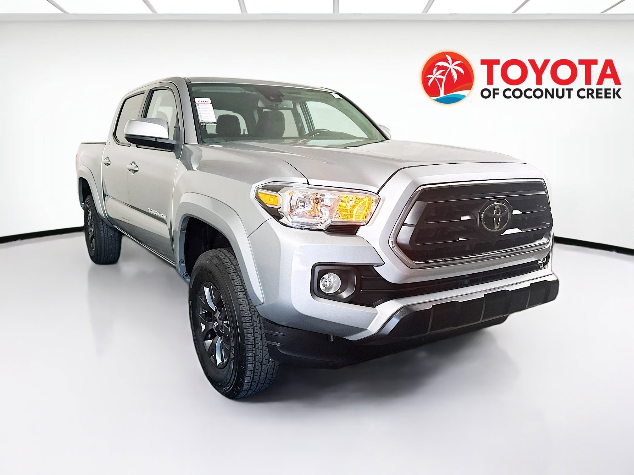 2023 Toyota Tacoma thumbnail 3