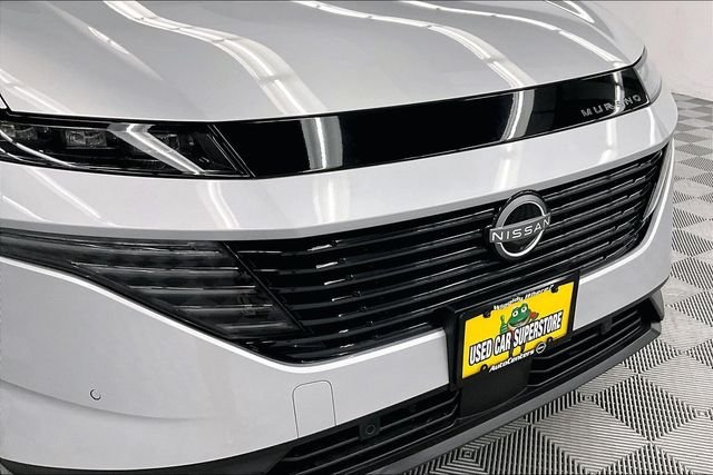 Used 2025 Brilliant Silver Metallic Nissan SL image 33