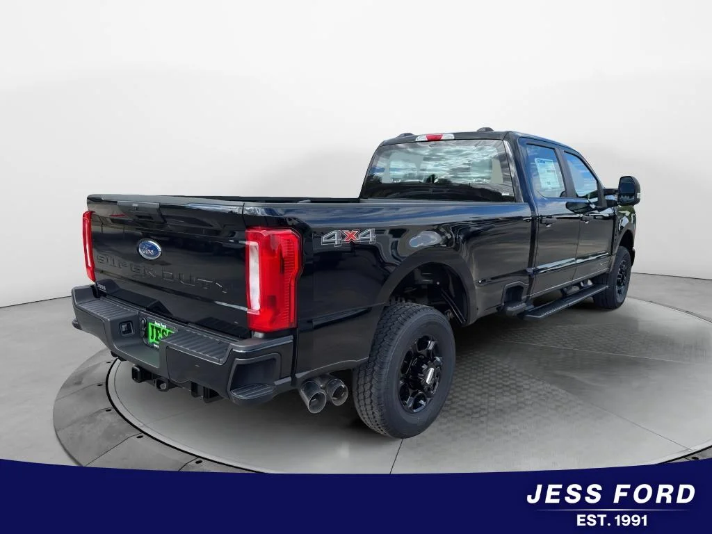 2026 Ford F-350 Super Duty XL - Photo 8