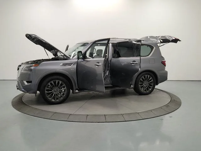 Used 2022 Gray Nissan Platinum image 13