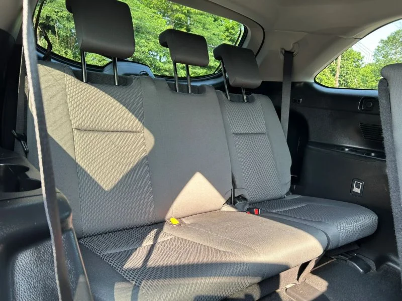Used 2018 Black Toyota LE Sport Utility 4D image 29