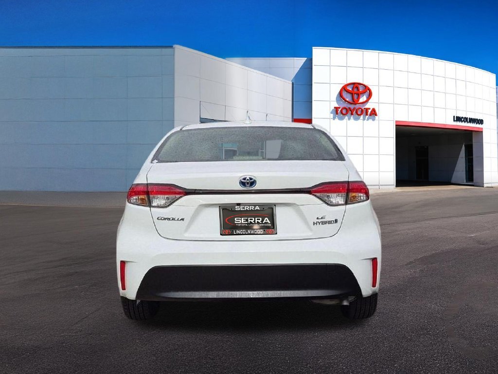 Used 2023 White Toyota LE image 10