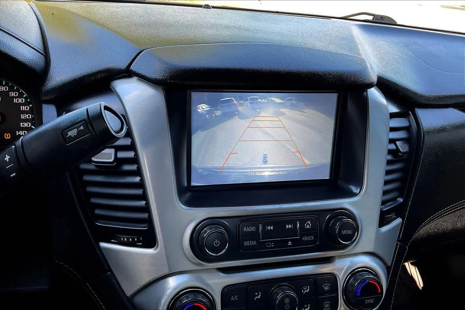 Used 2018 Onyx Black GMC SLE image 24