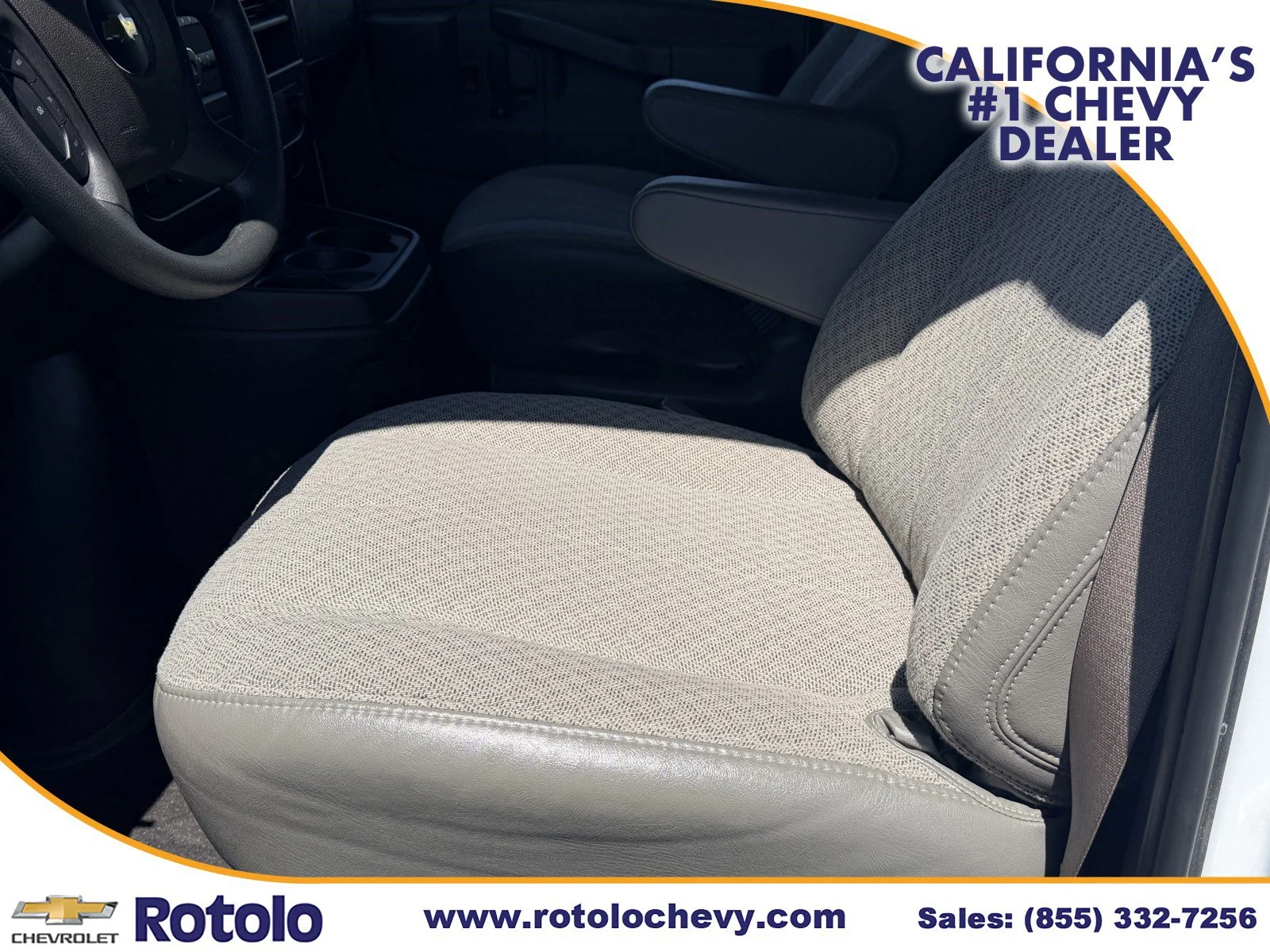 Used 2024 Summit White Chevrolet LT image 16