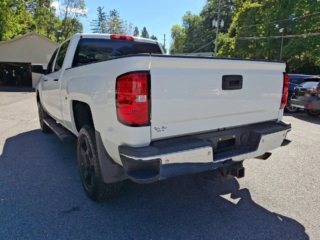 Used 2016 White Chevrolet LTZ image 6