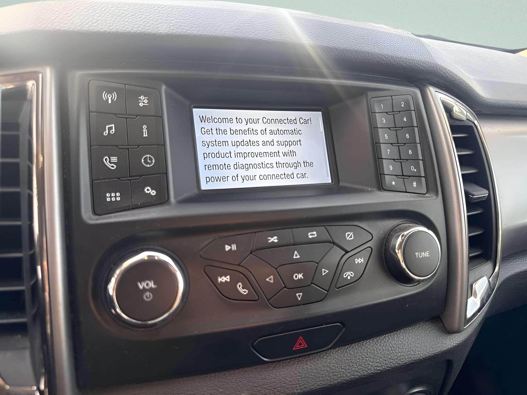 Certified Used 2019 Oxford White Ford XLT image 23