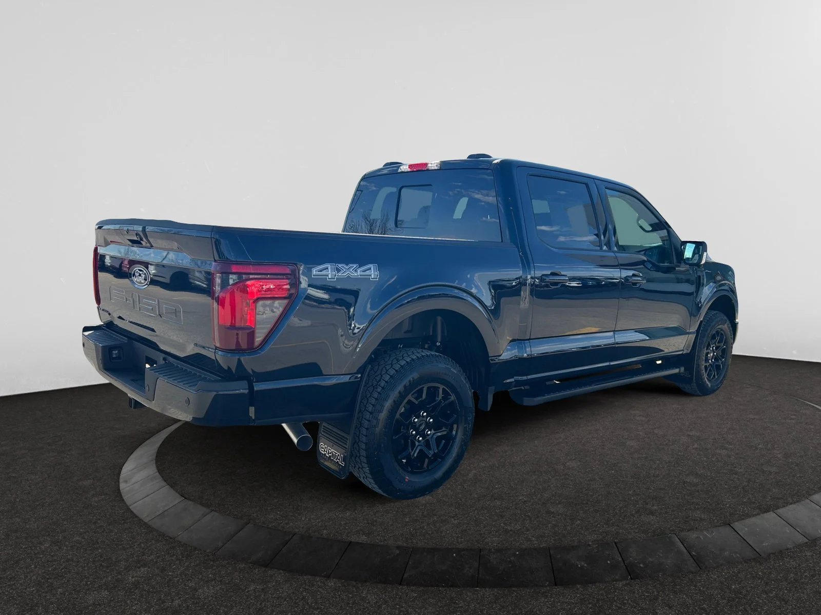 New 2026 Antimatter Blue Metallic Ford XLT image 5