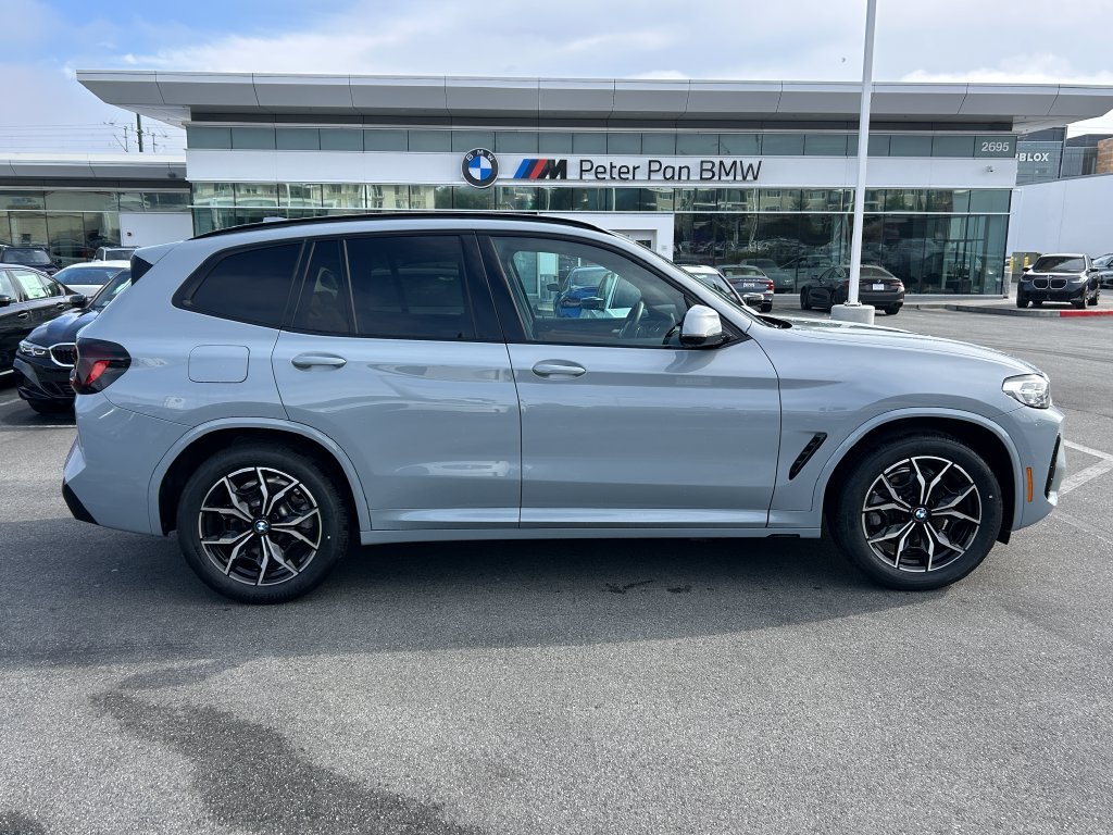 Certified Used 2024 Brooklyn Grey Metallic BMW xDrive30i image 6