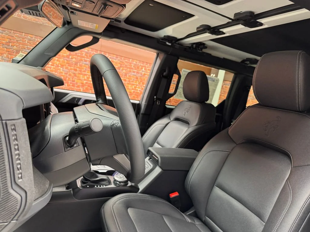 New 2026 Oxford White Ford Badlands® image 24