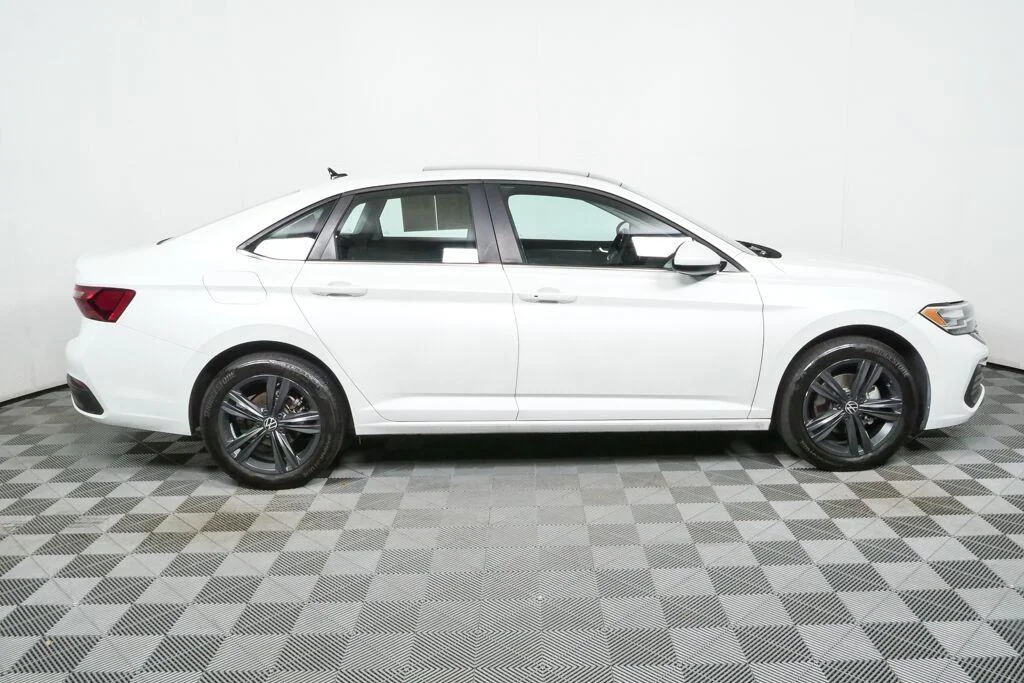 3VW7M7BU2PM023571