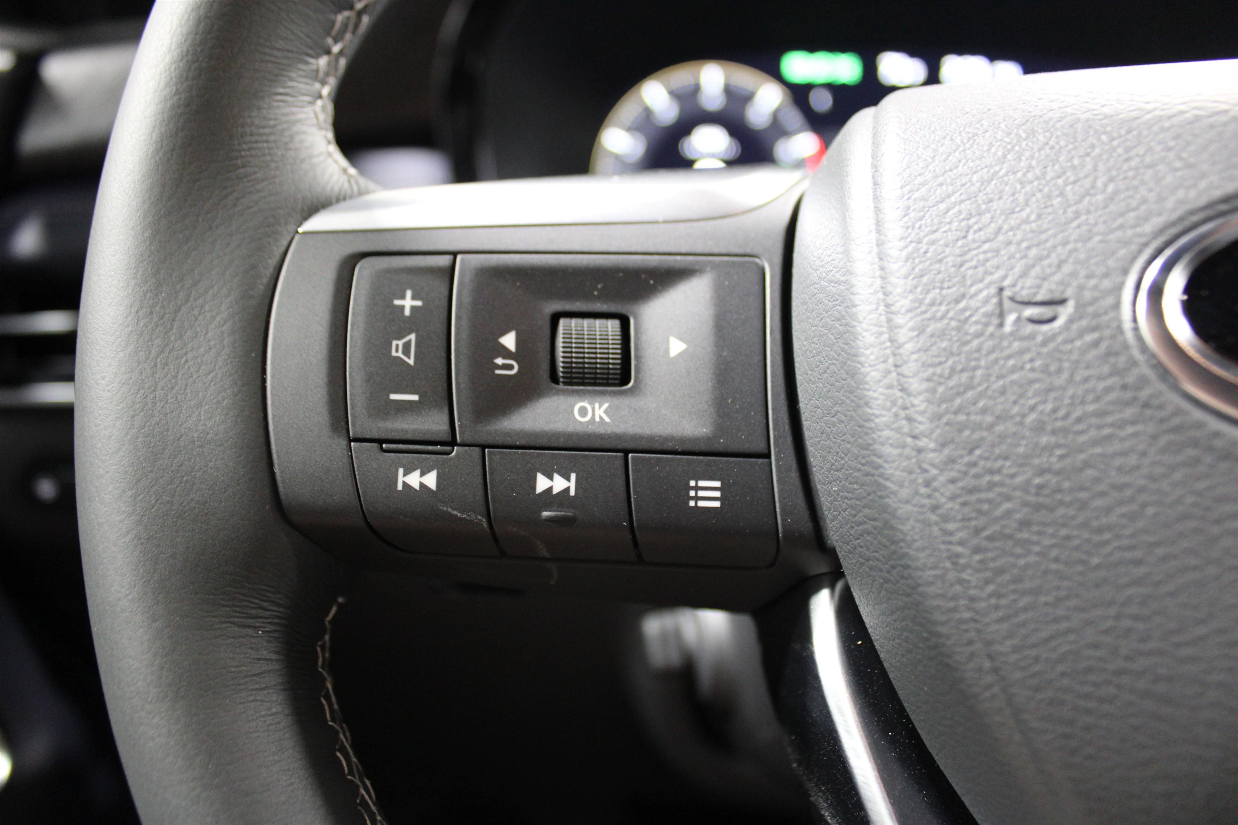 2026 INFINITI QX60 LUXE - Photo 10
