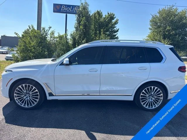 Used 2025 Alpine White BMW xDrive40i image 9
