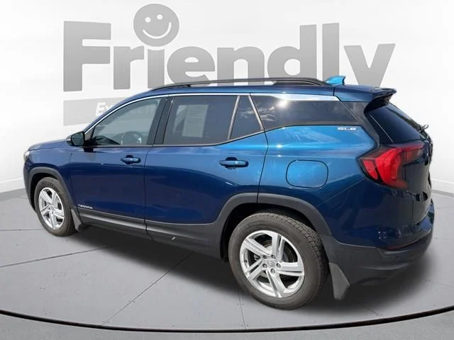 Used 2019 Blue GMC SLE image 4