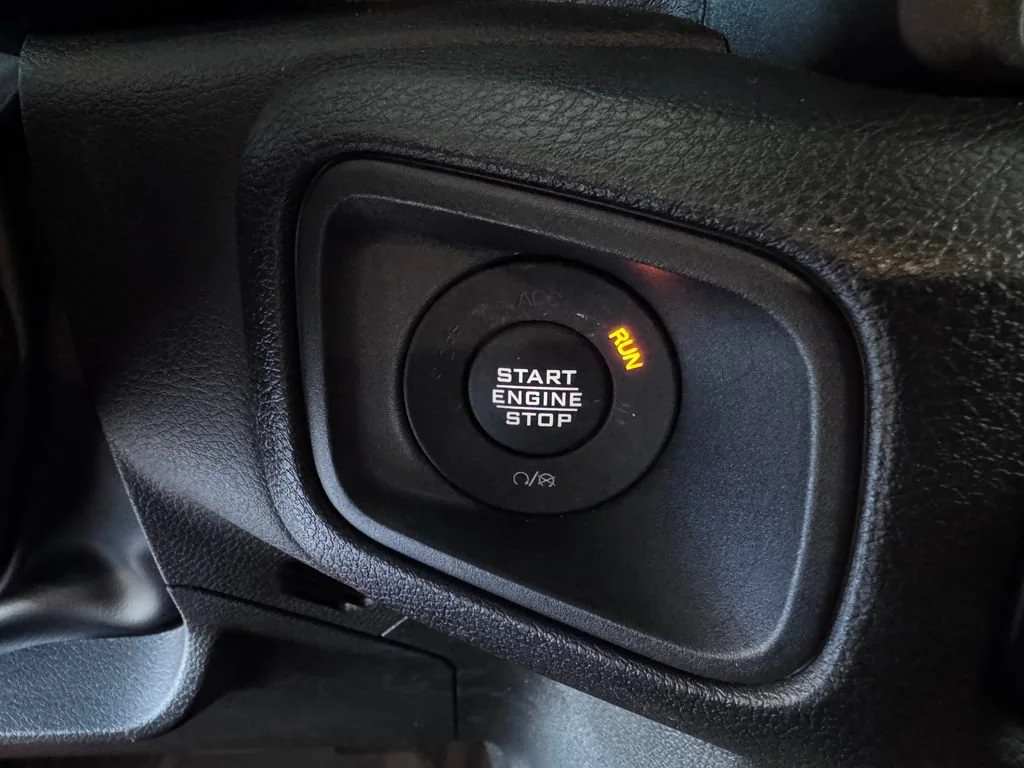 2025 Jeep Wrangler 4-Door Willys - Photo 20