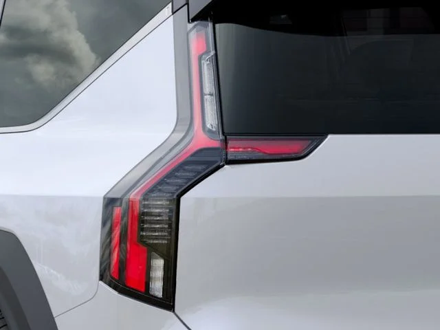 New 2024 White Kia Wind image 12