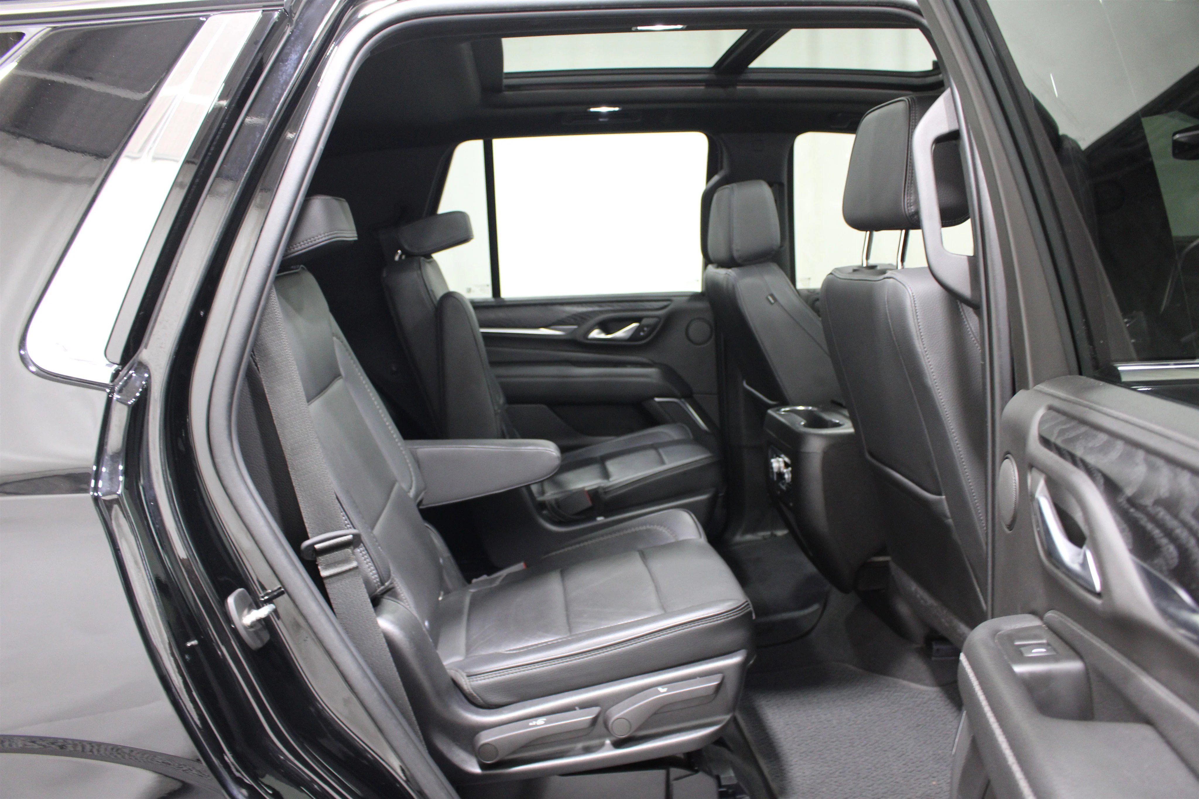 2022 GMC Yukon Denali - Photo 24