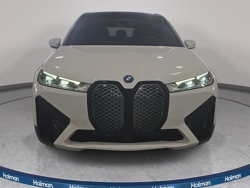 Certified Used 2024 Alpine White BMW xDrive50 image 2