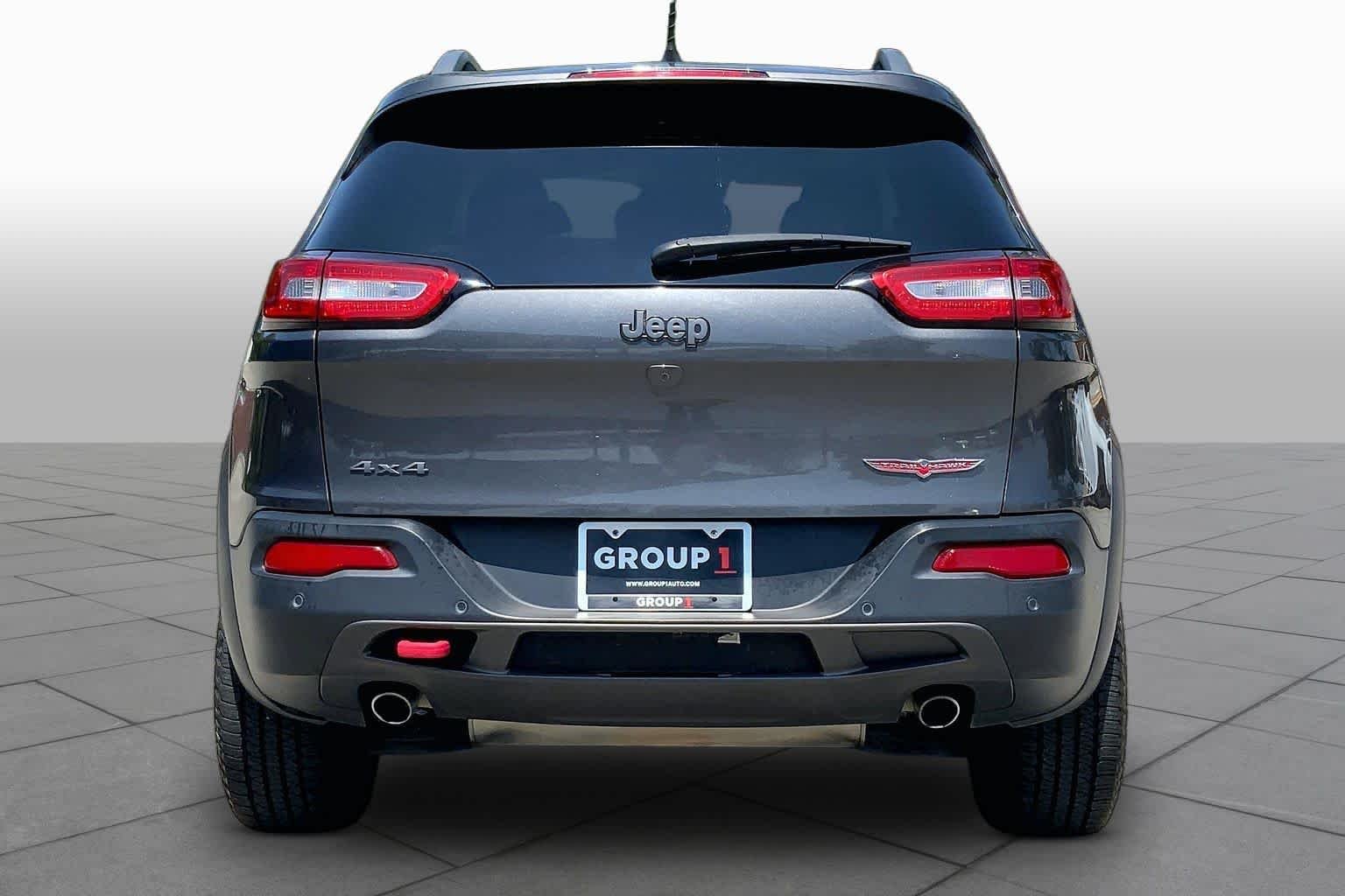 Pre-Owned 2017 Jeep Cherokee Trailhawk L Plus