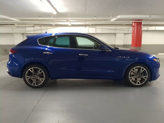 Used 2022 Blue Maserati Modena image 8