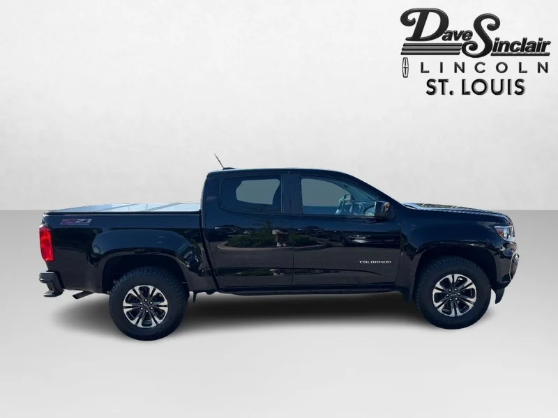Used 2022 Black Chevrolet Z71 image 2