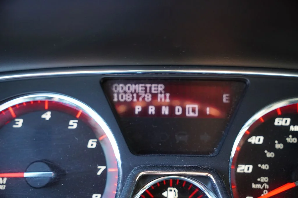 Used 2016 White Frost Tricoat GMC SLT-1 image 8