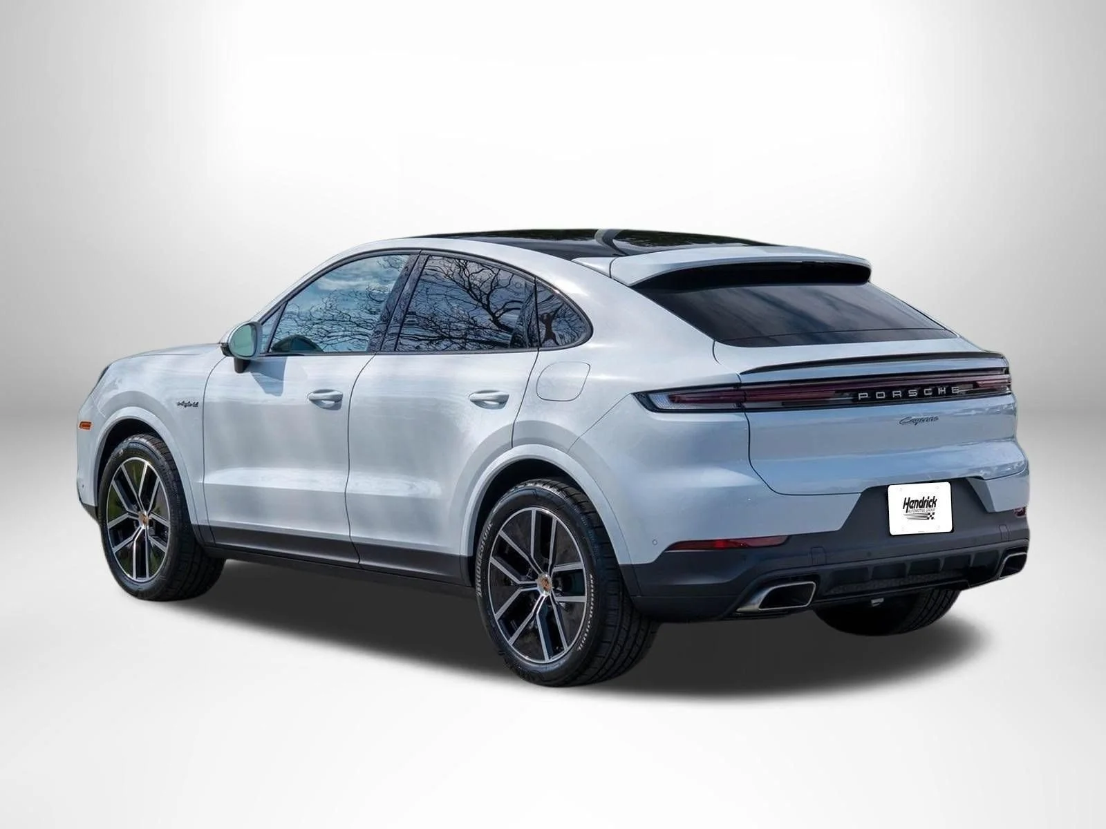 2026 Porsche Cayenne Coup E-Hybrid - Photo 4