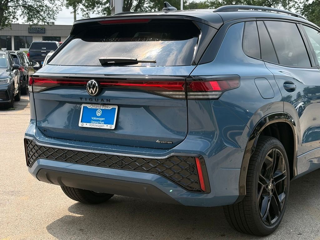 New 2026 Monterey Blue W/Deep Black Roof Volkswagen 2.0T SE R-Line Black image 6