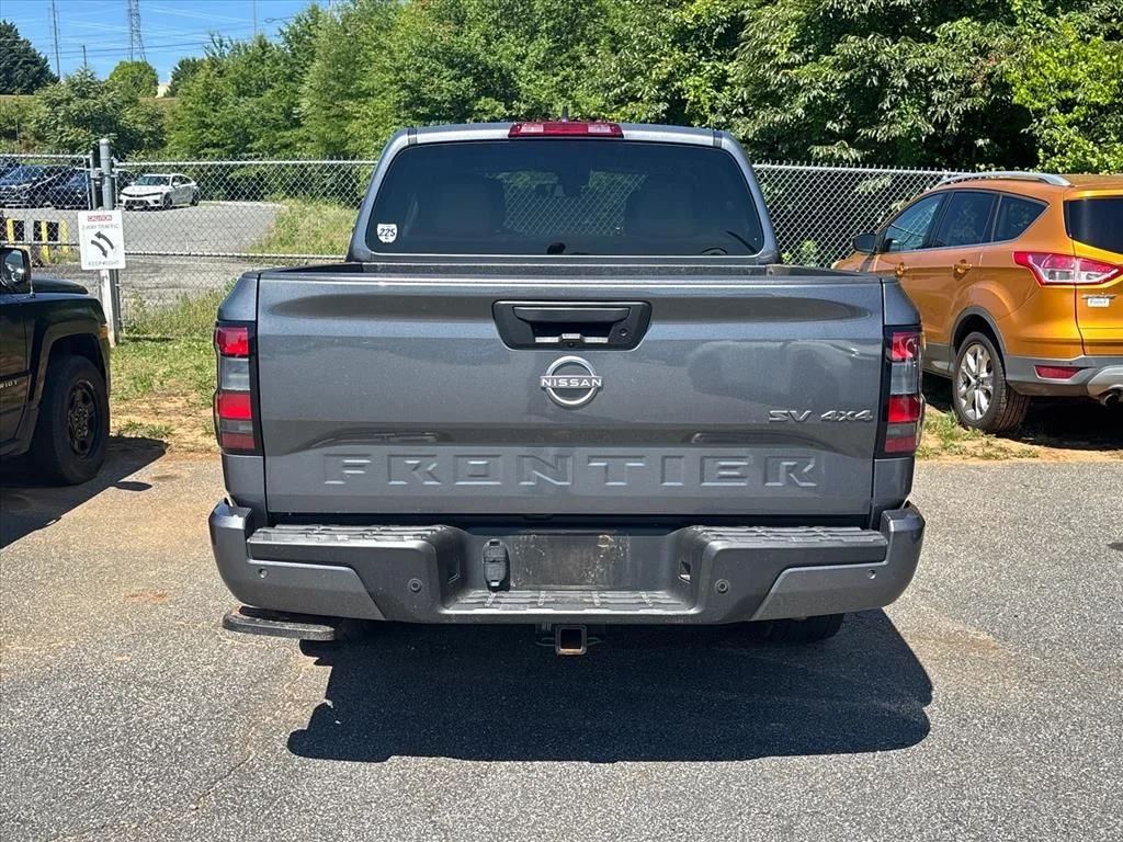 Used 2023 Gray Nissan SV image 10